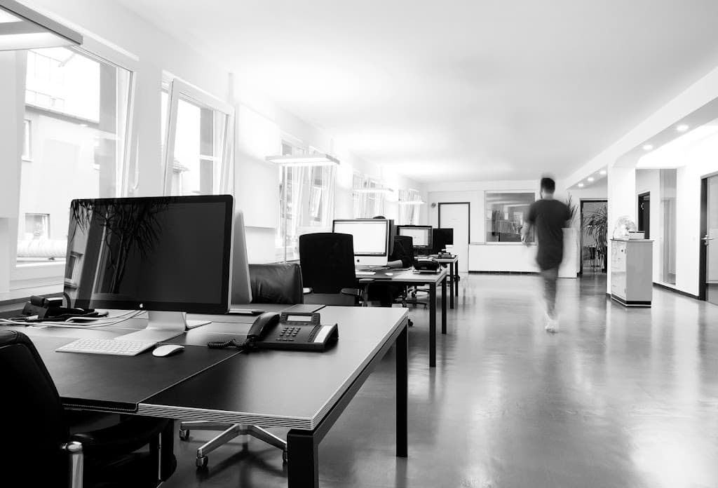KOMMUNIKATION LOHNZICH GmbH & Co. KG